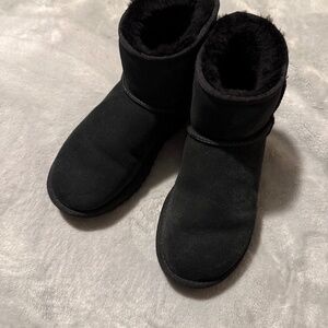 UGG Classic Mini Boots